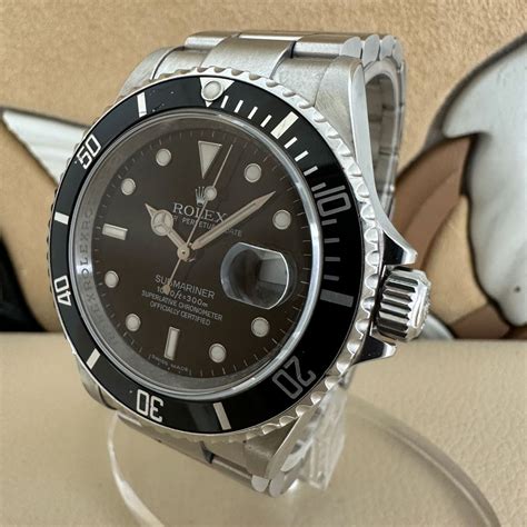 rolex submariner bracciale caratteristiche